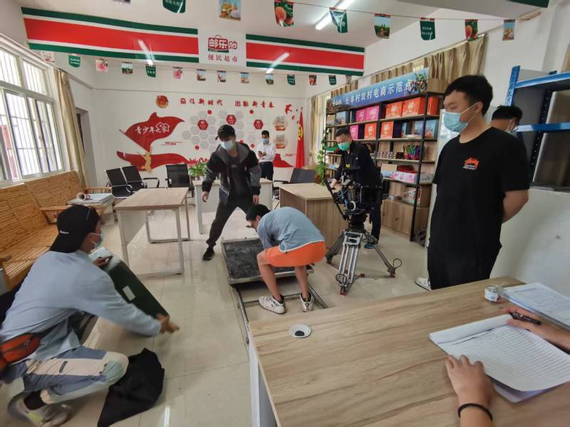 追星女孩心理学分析报告：滨湖区广告片拍摄公司揭秘饭圈应援式传播逻辑